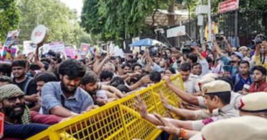 ജനാധിപത്യ സംരക്ഷണത്തിന് പടുകൂറ്റൻ റാലി; കേന്ദ്ര തെരഞ്ഞെടുപ്പ് കമ്മീഷനെതിരെ മുംബൈയിലും ഡൽഹിയിലും പ്രതിഷേധക്കടൽ!